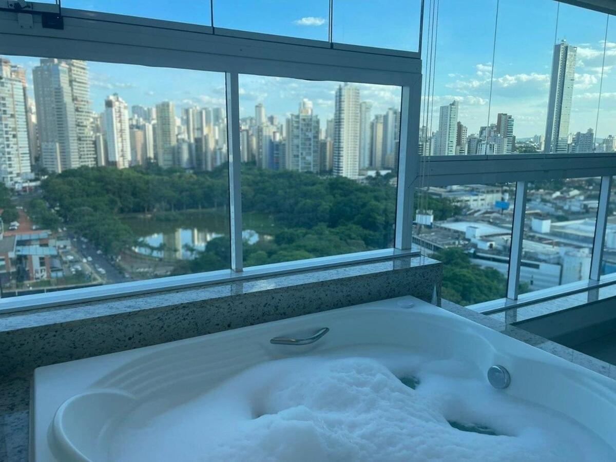 1 Qts.| 2 Hosp. | Jacuzzi Na Varanda | Linda Vista ゴイアニア エクステリア 写真