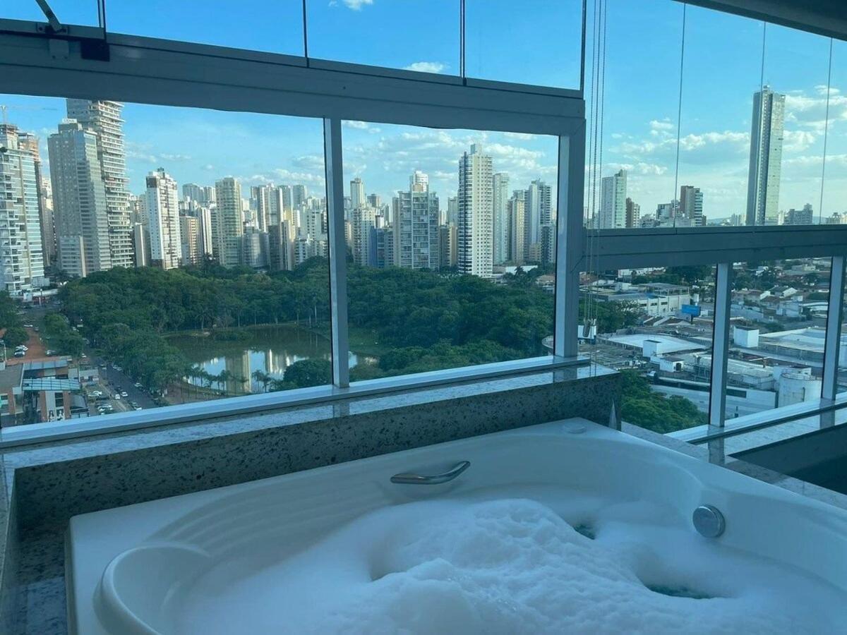 1 Qts.| 2 Hosp. | Jacuzzi Na Varanda | Linda Vista ゴイアニア エクステリア 写真