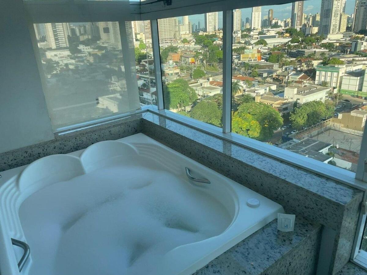 1 Qts.| 2 Hosp. | Jacuzzi Na Varanda | Linda Vista ゴイアニア エクステリア 写真