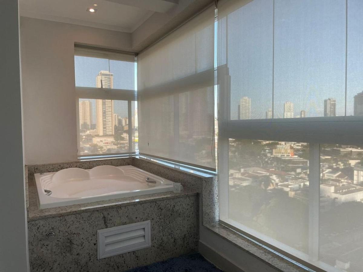 1 Qts.| 2 Hosp. | Jacuzzi Na Varanda | Linda Vista ゴイアニア エクステリア 写真