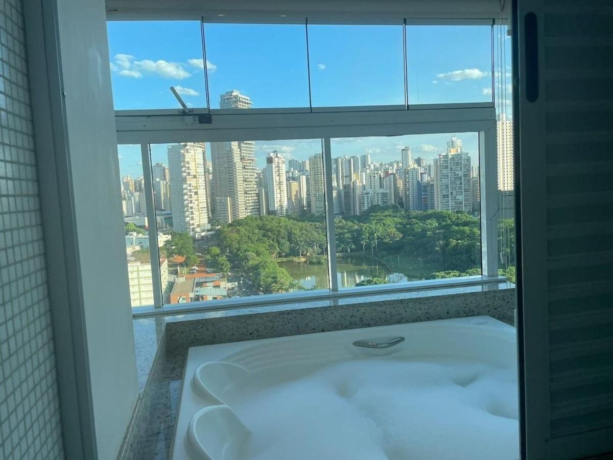 1 Qts.| 2 Hosp. | Jacuzzi Na Varanda | Linda Vista ゴイアニア エクステリア 写真