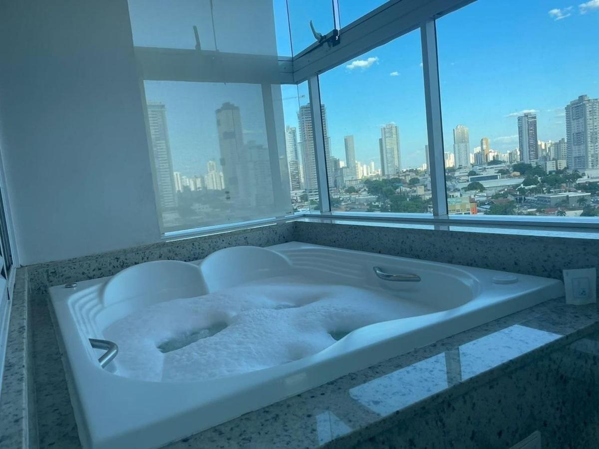 1 Qts.| 2 Hosp. | Jacuzzi Na Varanda | Linda Vista ゴイアニア エクステリア 写真